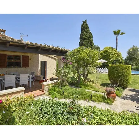 In Near Cala San Vicenc Holiday home *