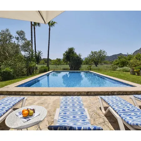 In Near Cala San Vicenc