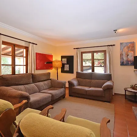 In Near Cala San Vicenc Holiday home