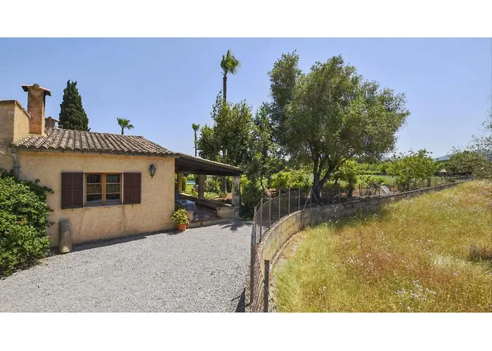 Dom wakacyjny In Near Cala San Vicenc