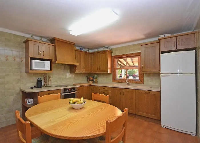 In Near Cala San Vicenc Dom wakacyjny *