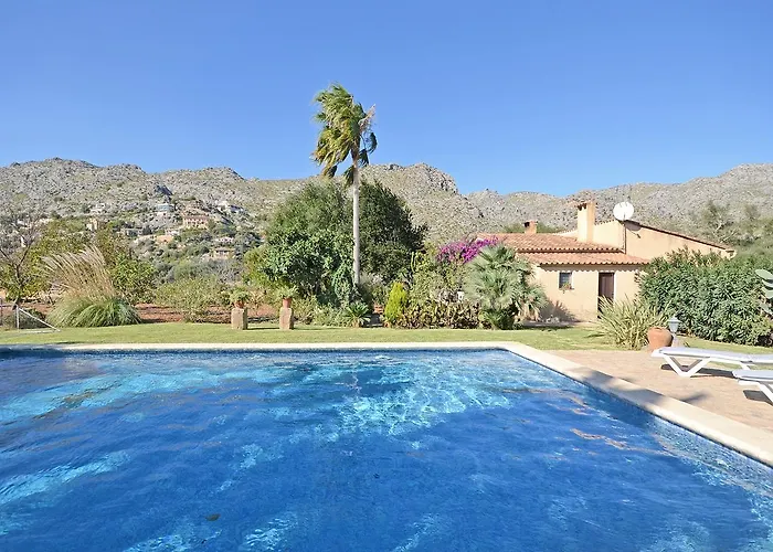 In Near Cala San Vicenc