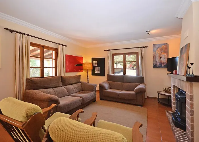 In Near Cala San Vicenc Dom wakacyjny