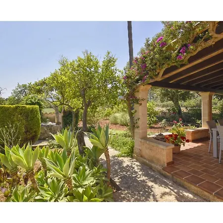 In Near Cala San Vicenc פוינסה