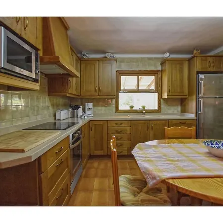 In Near Cala San Vicenc פוינסה