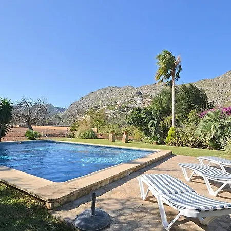 In Near Cala San Vicenc בית נופש *