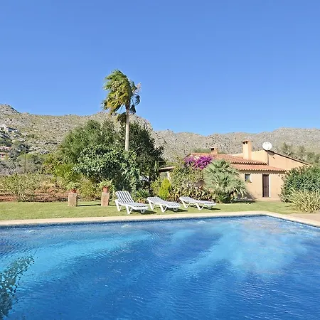 In Near Cala San Vicenc